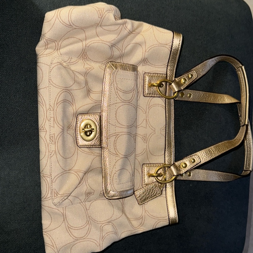 Vintage Coach shoulder bag. Cream with gold details